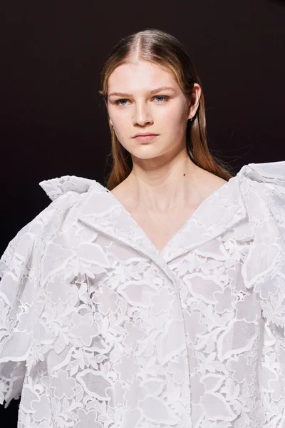 Look 125